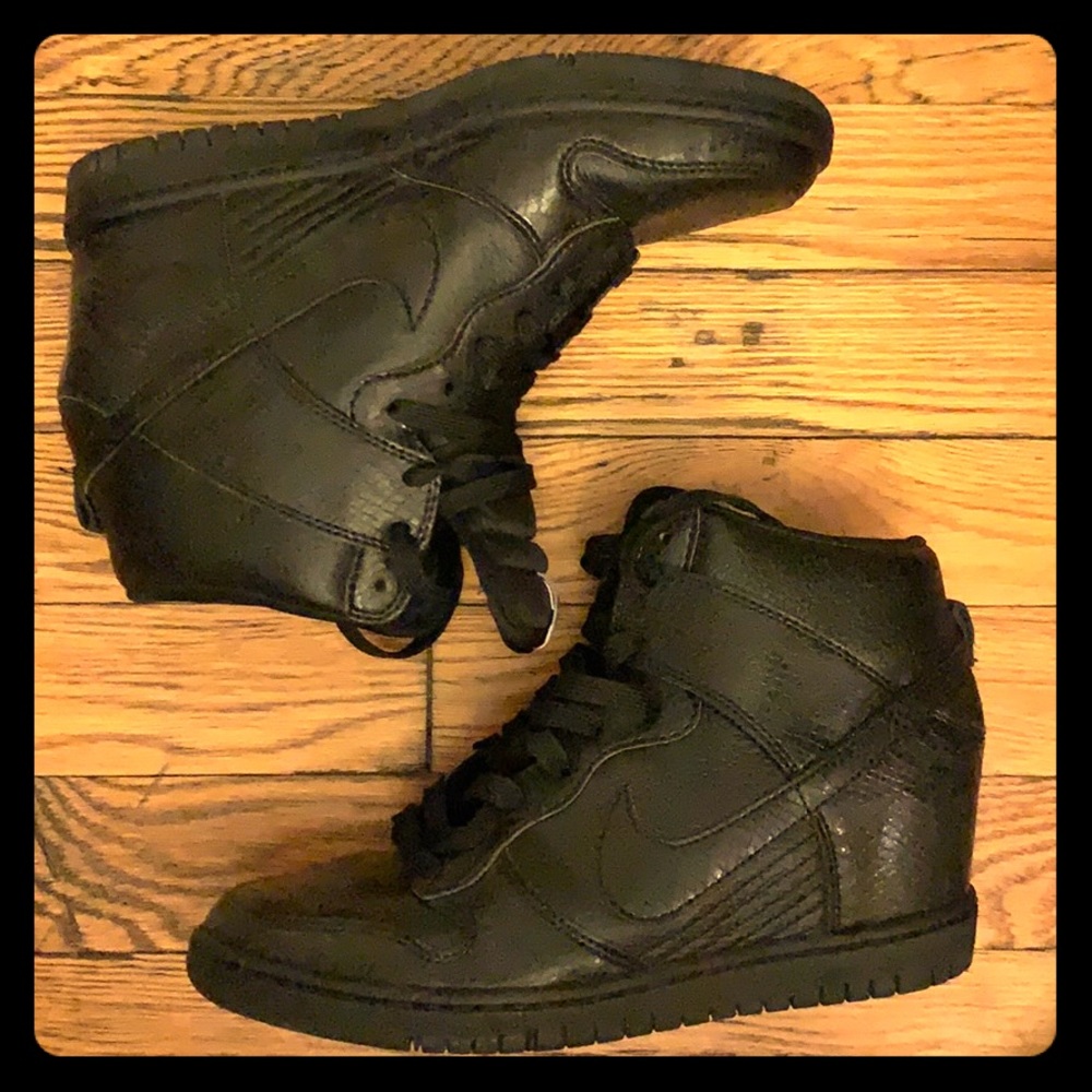 Nike women's dunk sky hi wedge